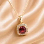 Garnet Lumière Soleil Pendant